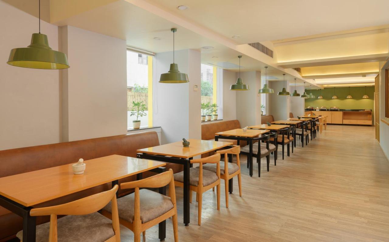 Bloom Hotel - Sector 62 Noida Exterior photo